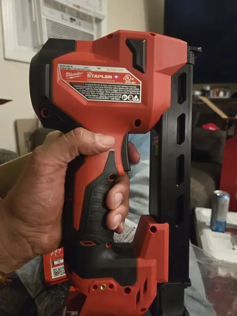 M12 cable stapler
