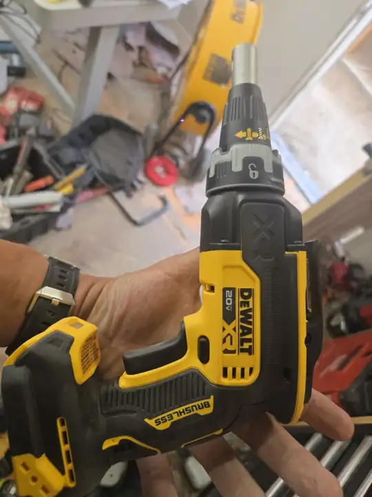 20V XR drywall screwgun DCF630