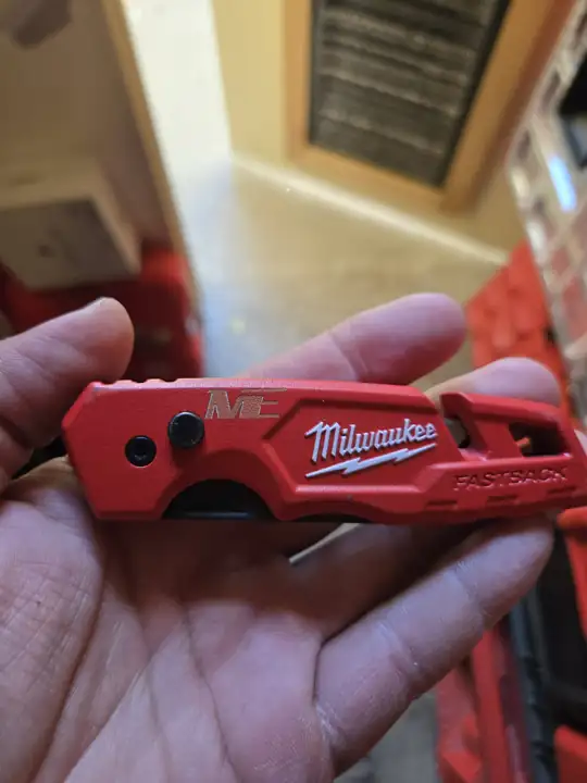 Engraved Milwaukee FASTBACK knife