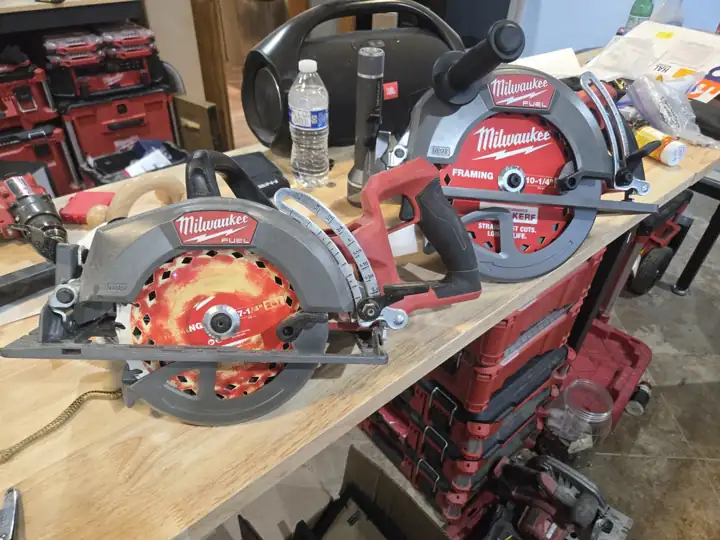 10-1/4in vs 7-1/4in rear-handle saws side by side
