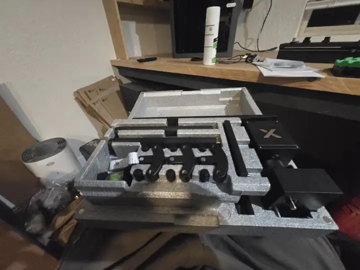 The xTool rotary attachment for round parts